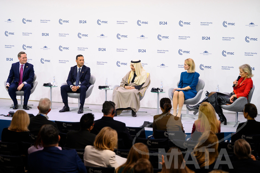 _DWI3618 | MATA IndoCon - Realisiert mit Pictrs.com