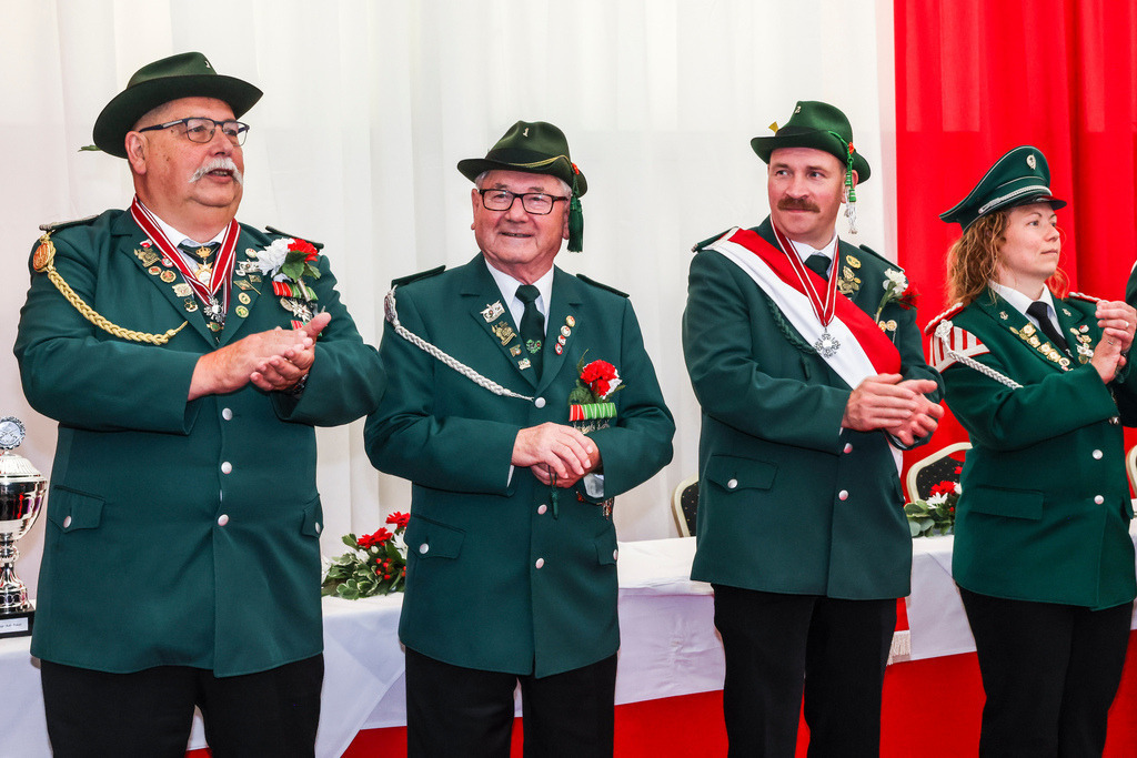 top-top.de 240601-018 | Foto, Video, Fotografie, Videografie, Fotobox, DJ, Discjockey, Musik, Musikbox, Veranstaltung, Photobooth, Amazon, Ebay, Buchtipp, Bestseller, Autor, Verlag, Buch, Wesel, Hamminkeln, NRW, Dinslaken, Rees, Drohne, Hochzeit, Party, Fotobox, Wesel, Fotograf