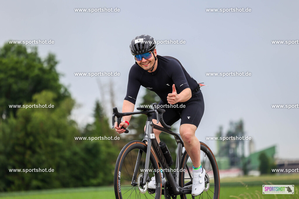 BR8A5785 | Stadttriathlon Erding 2025. #yourpictrs #sportshot_your_pictrs @Sportshotphotography #stadttriathlonerding Copyright: www.sportshot.de