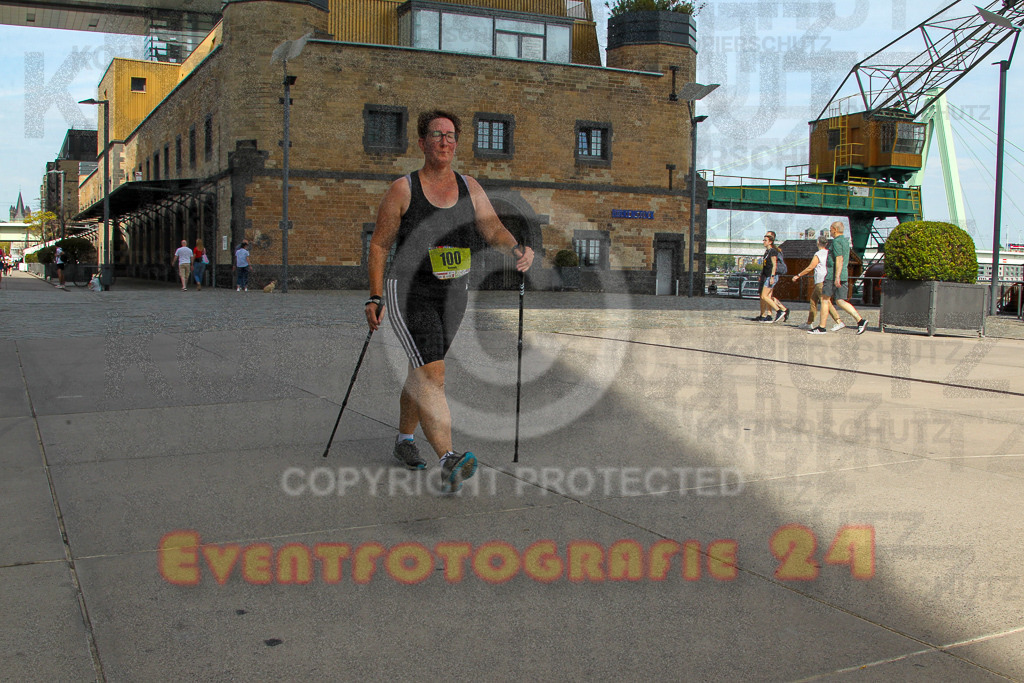 250920_1345_EV4_6605 | Sportfotografie im Rhein-Sieg Kreis, Köln, Bonn, NRW, Rheinland Pfalz, Hessen, etc. Unser Tätigkeitsfeld umfasst den Laufsport vom Volkslauf über den Marathon, Duathlon, Triathon bis zum Ultralauf wie Kölnpfad Ultra oder Schindertrail.