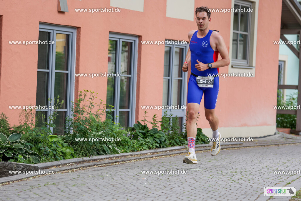 KSZ_6041 | Stadttriathlon Erding 2025. #yourpictrs #sportshot_your_pictrs @Sportshotphotography #stadttriathlonerding Copyright: www.sportshot.de