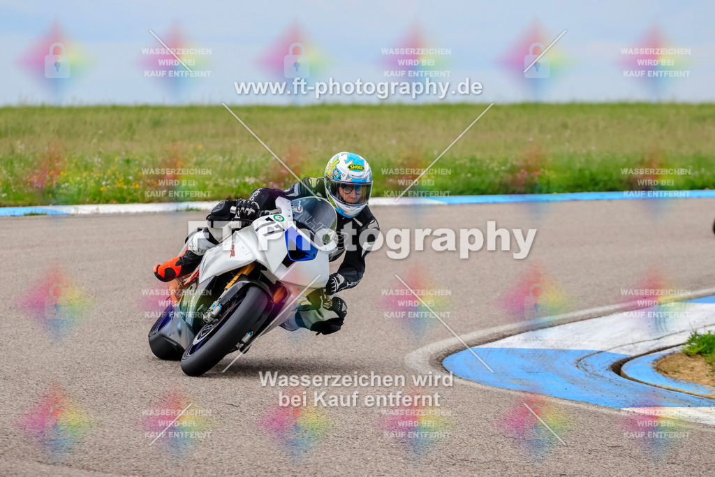 MotoTeam-2114 | Hier findet Ihr Bilder von Touristenfahrten auf der Nürburgring Nordschleife oder von anderen Veranstaltungen die ich besucht habe. Viel Spass beim Durch Schauen 