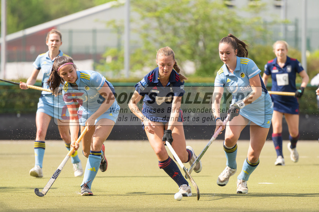 HK_20240413_100350 | 1. Bundesliga Hockey Damen Düsseldorfer HC - Zehlendorfer Wespen am 13.4.2024 DHC, Düsseldorf , Ella Fehr ( Zehlendorfer Wespen #6 ) , Sophia Schwabe ( Düsseldorfer HC #18 )