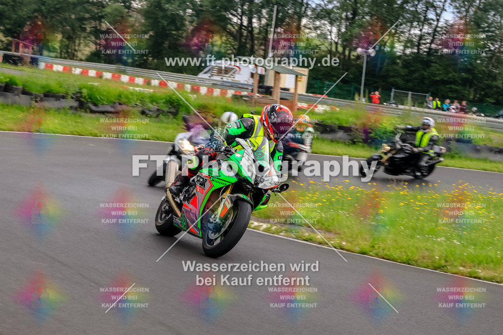 VBK-6938 | Hier findet Ihr Bilder von Touristenfahrten auf der Nürburgring Nordschleife oder von anderen Veranstaltungen die ich besucht habe. Viel Spass beim Durch Schauen 
