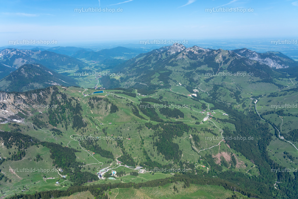 Wendelstein 09-06-2019 (14) | Großformatige Luftbilder für Ihre Werbung als Download oder Print-Produkt. Luftaufnahmen zur Bewertung beim Kauf einer Immobilie, Grundstück. Baudokumentation vom Haus oder Gewerbegebietes. - Realisiert mit Pictrs.com