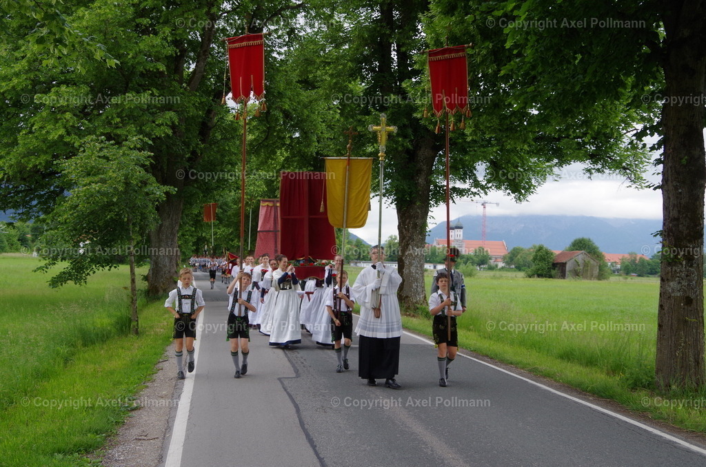 IMGP5806 | fotografiert von Axel PollmannLeonhardi Wallfahrt Benediktbeuern und Murnau, Fronleichnam, Fasching, Landschaft im Loisachtal und Benediktbeuern  - Realisiert mit Pictrs.com
