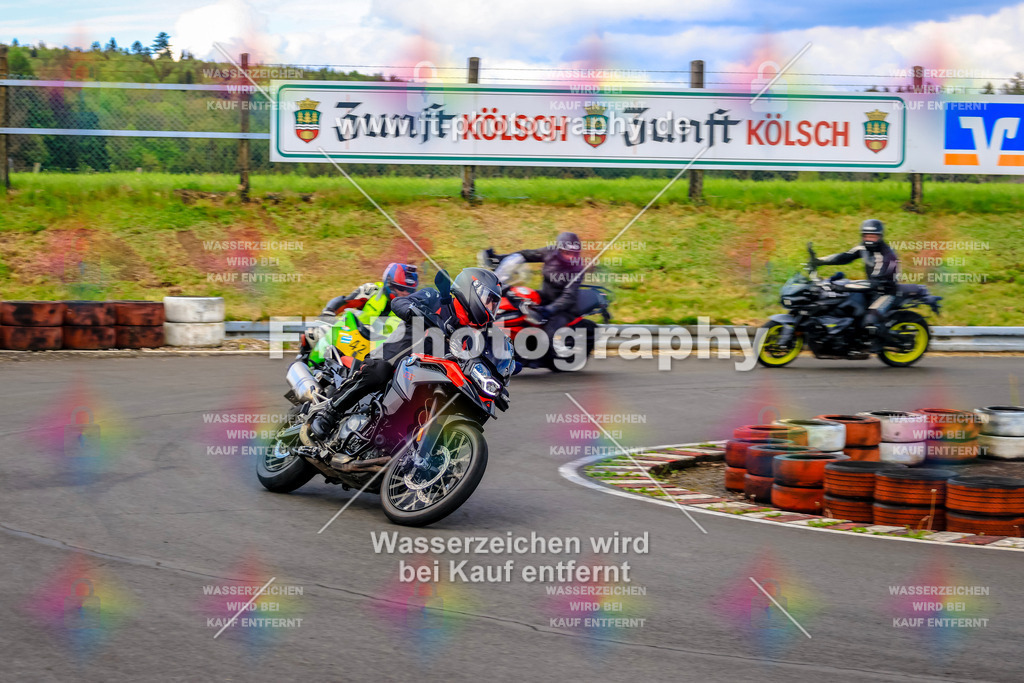 _OTO3686 | Hier findet Ihr Bilder von Touristenfahrten auf der Nürburgring Nordschleife oder von anderen Veranstaltungen die ich besucht habe. Viel Spass beim Durch Schauen 