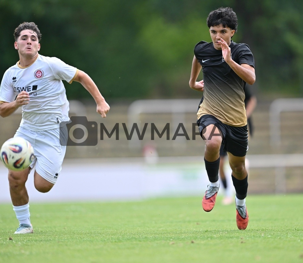 Fußball I Herren I Mannschaftsshooting I Saison 2026-2027 I TSG Hoffenheim II | Nader El-Jindaoui (#30) 13.07.2026 Nahaufnahme, Einzelfoto, Freisteller, Portrait, Porträt, Einzelbild, Herren, 3. Liga, Hoffenheim II, Baden- Wüttemberg, Dietmar-Hopp-Stadion, Teamfoto, Teamshooting, Mannschaftsfoto, Juli - Realisiert mit Pictrs.com