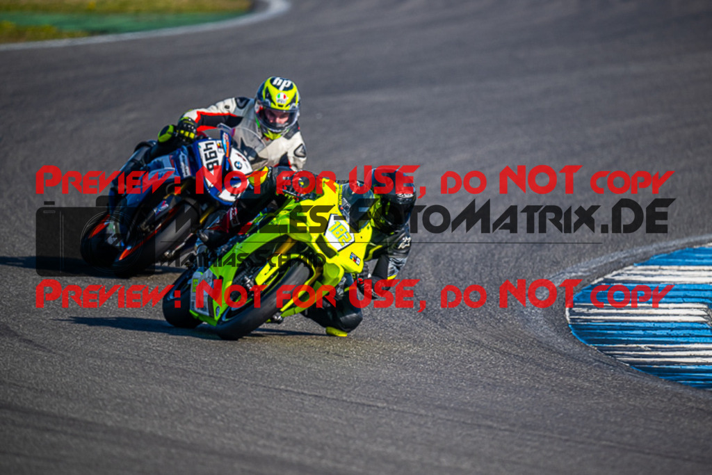 MaZZes_FotoMatrix_230410_2639 | WEISS