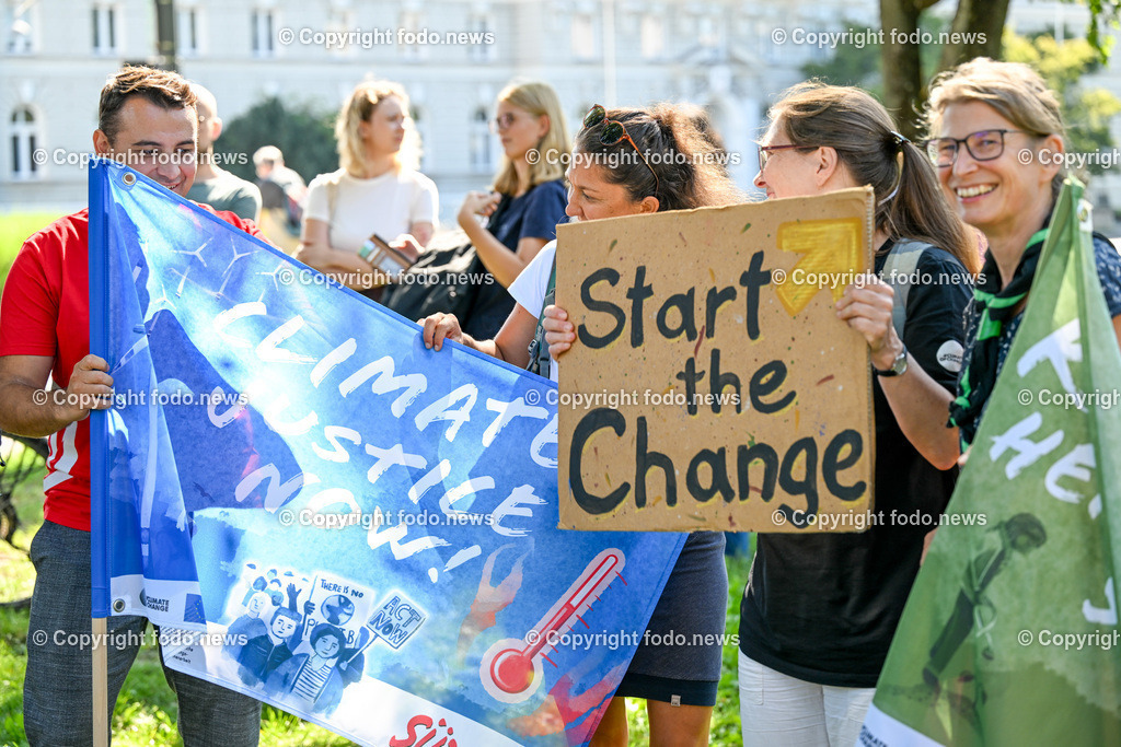 Demonstration Fridays for Future_ 15.09.2023-11 | 15.09.2023, Linz, AUT, Demonstration Fridays for Future, im Bild Teilnehmer an der Demonstration