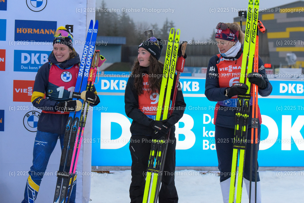 BMW IBU World Cup Biathlon - Oberhof (GER) 2024, 06.01.2024 | BMW IBU World Cup Biathlon - Oberhof (GER) 2024, FRAUEN 10 KM VERFOLGUNG am 06.01.2024 in ARENA AM RENNSTEIG in Oberhof, (Germany)

Image: Elvira Oeberg SWE, Lou Jeanmonnot FRA, Karoline Offigstad Knotten NOR - Realisiert mit Pictrs.com