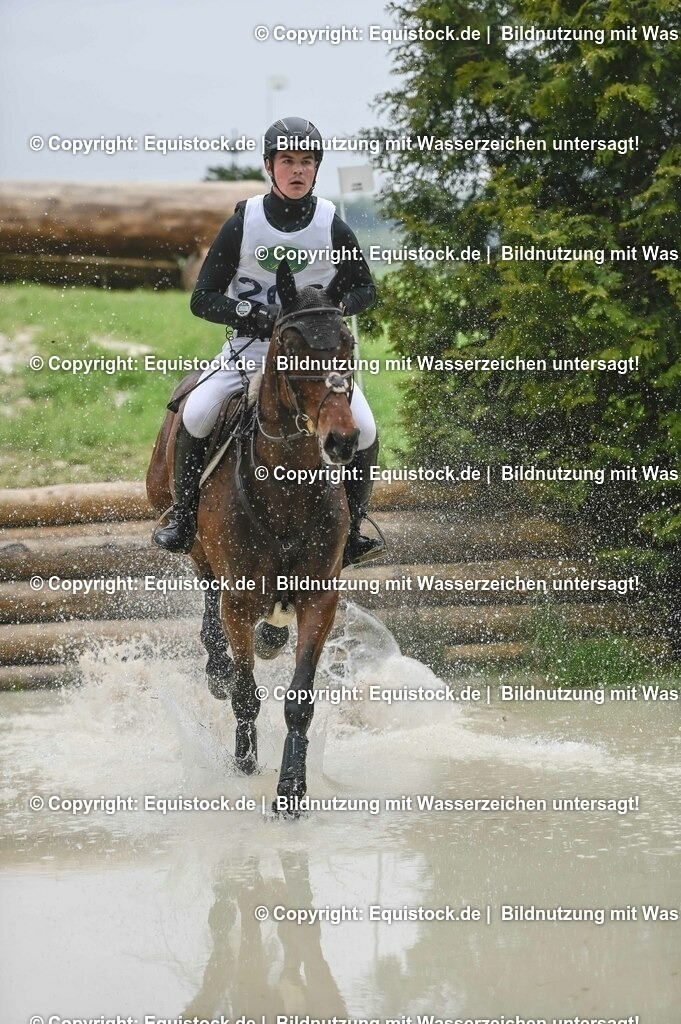 20230513_CCI2_Section2_Gelände_0014 | equistock