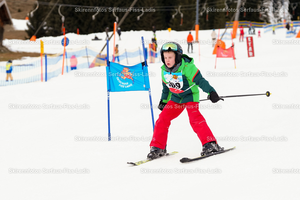 SRF_02.01.2026_0181 | Skirennfotos,Serfaus,Fiss,Ladis,Kinderskirennen,Winter,Tirol,Oberland,skirace,SFL,feelfree,weil wir's genießen,ski,Ski,skifahren,Sonnenplateau, - Realisiert mit Pictrs.com