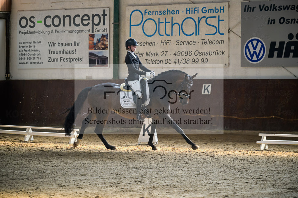 Reitturnier Voxtrup | Entdecke hochwertige Reitturnierfotos von Foto Oger. Professionell, emotional und authentisch – jetzt Lieblingsmomente im Shop bestellen.Deutschlandweite Turnierfotografie. - Realisiert mit Pictrs.com