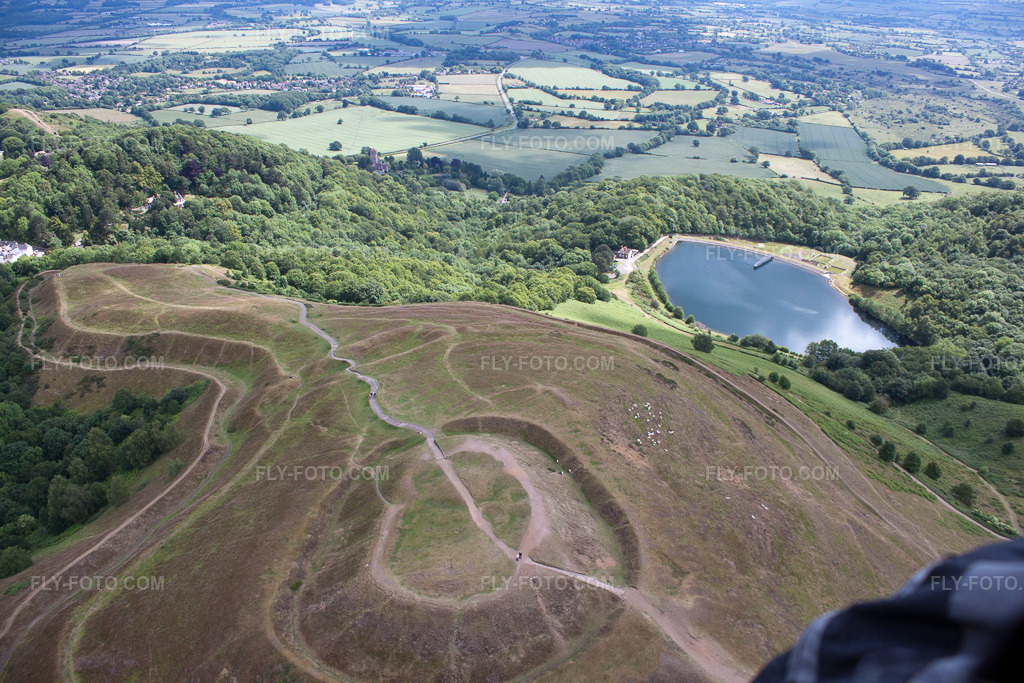 Aerial view: Malvern Wells, Prehistoric Excavations in the district Durlow Common in Putley in the state England, Great Britain. – Photo: IMG_40625(39551).jpg taken on 06/10/2011 by Werner Riehm/FLY-FOTO.com – Resolution of the original: 4752 x 3168 px