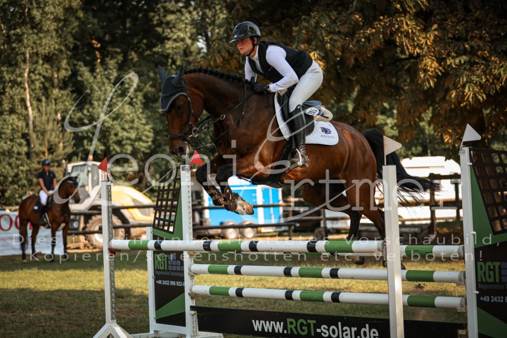 14.FrPfL00010 | Leoni Ertmer Photography - Realisiert mit Pictrs.com