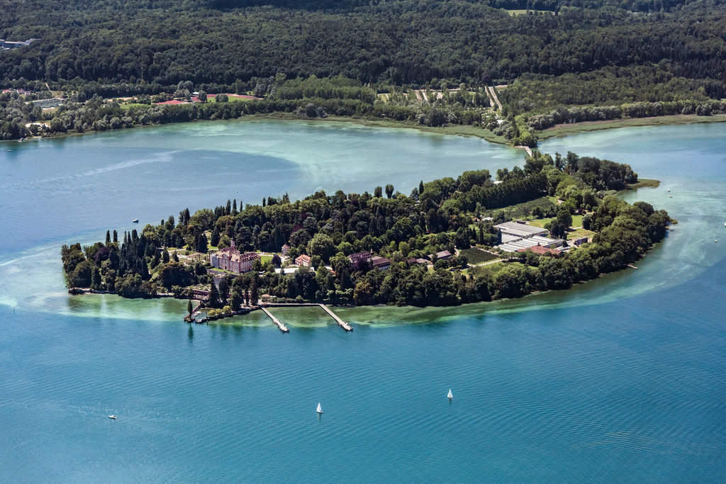 dr__0018964.jpg | MAINAU 04.07.2017 See- Insel Mainau im Bodensee in Konstanz im Bundesland Baden-Württemberg. // Lake Island Mainau im Bodensee in Konstanz in the state Baden-Wuerttemberg. Foto: Daniel Reiter