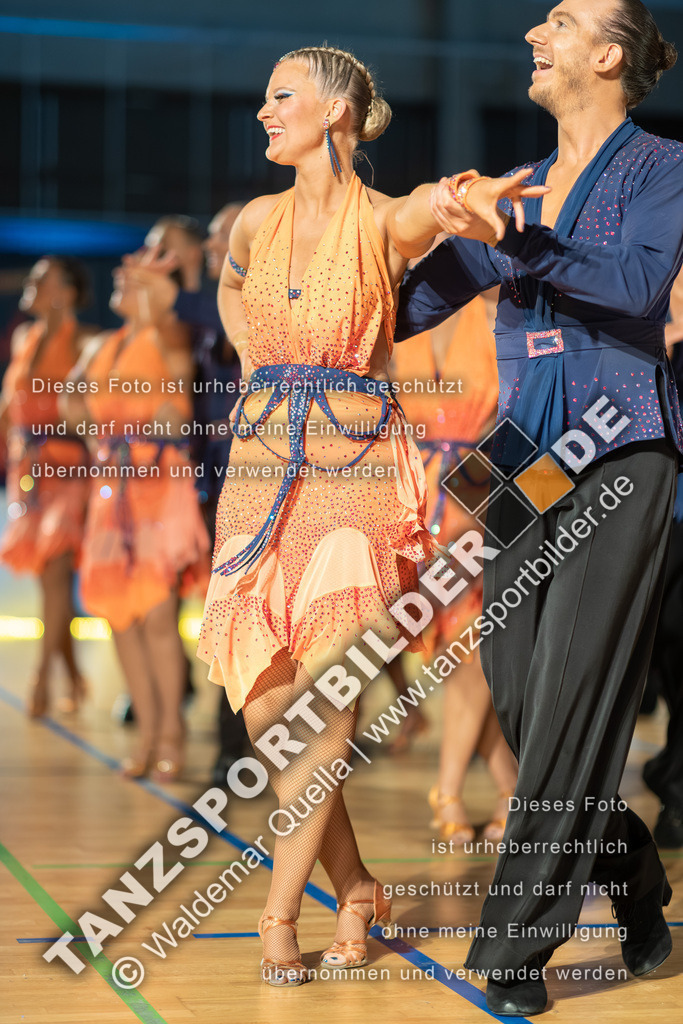 20260322-01144 | Hier finden Sie Tanz Bilder vom Latein und Standard Formationen tanzen. Sportbilder vom Tanzsport. Schöne Fotos und von Weltmeisterschaft, Europameisterschaft, Bundesliga, Regionalliga, Oberliga und Landesliga sowie von GOC Stuttgart, DanceComp, WM Bremen