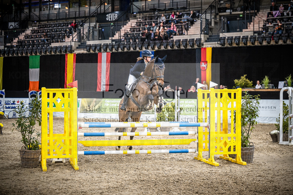 DOS_3245 | Entdecke hochwertige Reitturnierfotos von Foto Oger. Professionell, emotional und authentisch – jetzt Lieblingsmomente im Shop bestellen.Deutschlandweite Turnierfotografie. - Realisiert mit Pictrs.com