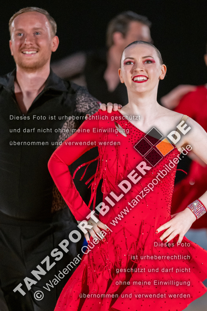 20250503-01009 | Hier finden Sie Tanz Bilder vom Latein und Standard Formationen tanzen. Sportbilder vom Tanzsport. Schöne Fotos und von Weltmeisterschaft, Europameisterschaft, Bundesliga, Regionalliga, Oberliga und Landesliga sowie von GOC Stuttgart, DanceComp, WM Bremen