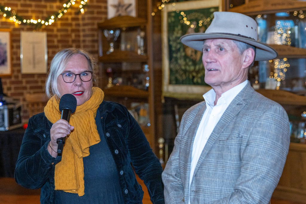 top-top.de 241127-020 | Foto, Video, Fotografie, Videografie, Fotobox, DJ, Discjockey, Musik, Musikbox, Veranstaltung, Photobooth, Amazon, Ebay, Buchtipp, Bestseller, Autor, Verlag, Buch, Wesel, Hamminkeln, NRW, Dinslaken, Rees, Drohne, Hochzeit, Party, Fotobox, Wesel, Fotograf