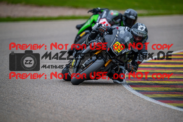 MaZZes_FotoMatrix_240503_6007705_1000 | STK1000