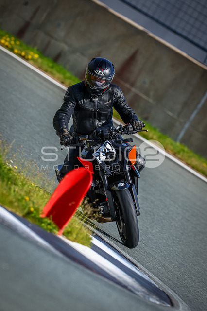 0990-260606BB-006_990 | Deine Full-Service-Agentur für ✔️Videoproduktionen und ✔️Motorsportfotografie Jetzt Angebot anfragen!