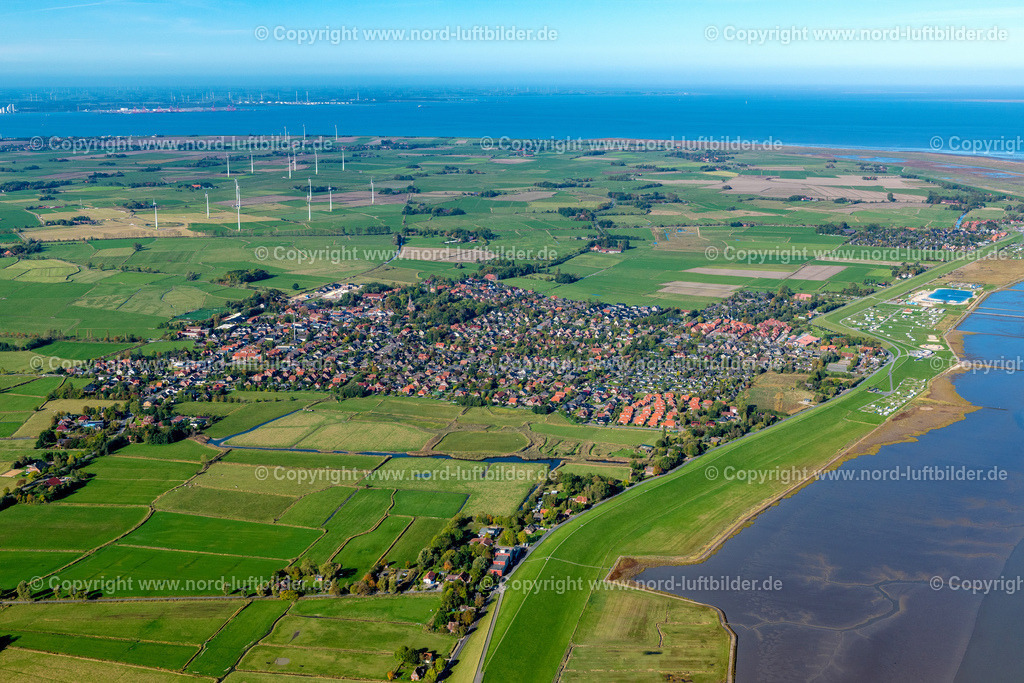 Burhave_ELS_6020091022 | BUTJADINGEN 09.10.2022 Ortsansicht an der Meeres-Küste " Burhave " in Butjadingen im Bundesland Niedersachsen, Deutschland. // Townscape on the seacoast " Burhave " in Butjadingen in the state Lower Saxony, Germany. Foto: Martin Elsen