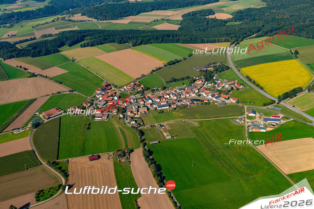 Die Luftaufnahme Großenschwand - Tännesberg wurde 2021 mittels Flugzeug (keine Drohne) erstellt. Hohe Auflösung -für große Poster und Wandbilder geeignet!