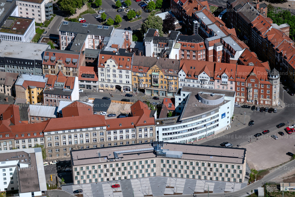 4026622 | ERFURT 07.05.2020 Wohn- und Geschäftshaus Viertel zwischen Kurt-Schumacher-Straße und Schmidtstedter Straße im Ortsteil Altstadt in Erfurt im Bundesland Thüringen, Deutschland. // Residential and commercial building district between Kurt-Schumacher-Strasse and Schmidtstedter Strasse in the district Altstadt in Erfurt in the state Thuringia, Germany. Foto: Gerhard Launer