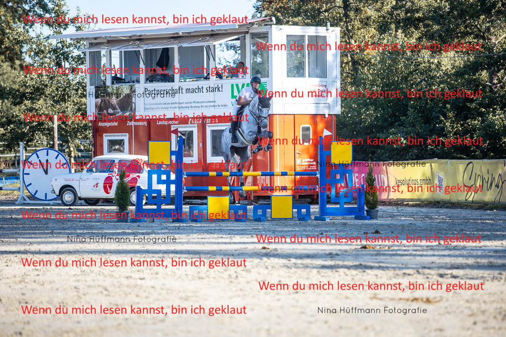 BK1A6211 | Turnierbilder Turnierfotos Nina Hüffmann Turnierfotografie Pferdefotografie Tierzeichnung Haustierzeichnung Pferdezeichnung Hundezeichnung Videograf  - Realisiert mit Pictrs.com