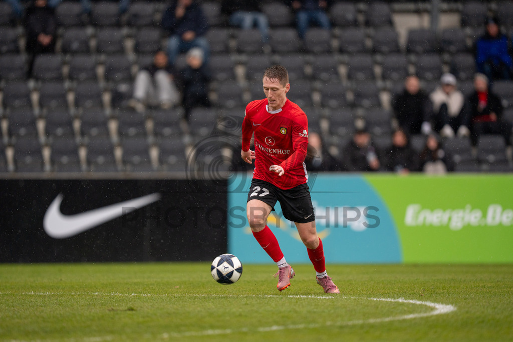 SG Sonnenhof Grossaspach vs. FC 08 Homburg, Fussball, Regionalliga Suedwest, 26. Spieltag, 28.03.2026 | Loris Maier (SG Sonnenhof Grossaspach, #27),SG Sonnenhof Grossaspach vs. FC 08 Homburg, Fussball, Regionalliga Suedwest, 26. Spieltag, 28.03.2026