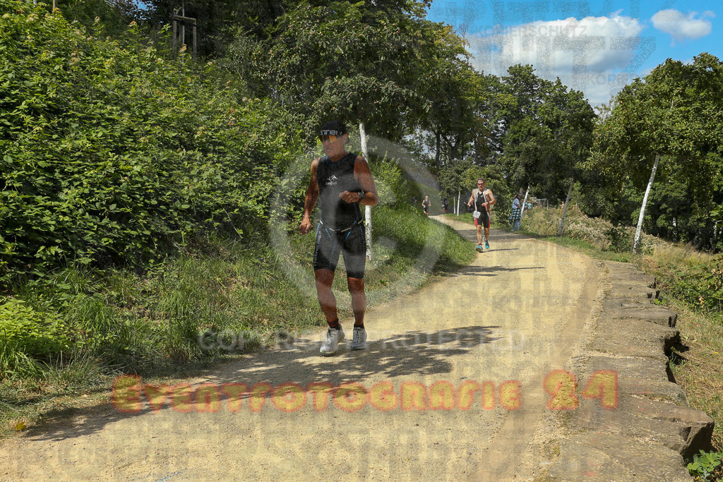 250824_1332_EX1_2768 | Sportfotografie im Rhein-Sieg Kreis, Köln, Bonn, NRW, Rheinland Pfalz, Hessen, etc. Unser Tätigkeitsfeld umfasst den Laufsport vom Volkslauf über den Marathon, Duathlon, Triathon bis zum Ultralauf wie Kölnpfad Ultra oder Schindertrail.