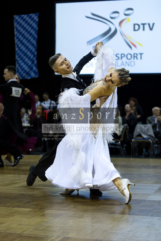 20241102_DC_HGR_Std_09263 | Tanzsportbilder, Standardtanz, Lateintanz, WDSF, DTV, LTVB, dancecomp, goc, hessen tanzt, blaues band der spree, walzer, tango, wiener walzer, slowfox, quickstepp, samba, rumba, cha-cha-cha, paso doble. jive, hd-kroft photography, turniertanzsport