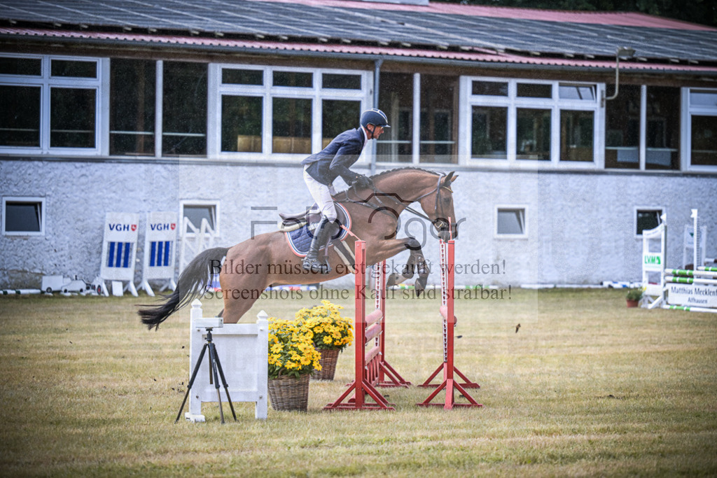 DOS_1377 | Entdecke hochwertige Reitturnierfotos von Foto Oger. Professionell, emotional und authentisch – jetzt Lieblingsmomente im Shop bestellen.Deutschlandweite Turnierfotografie. - Realisiert mit Pictrs.com
