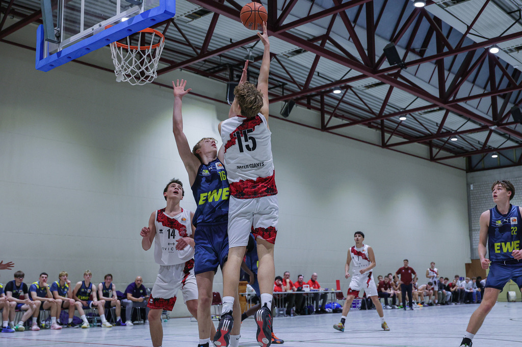 NBBL BAYER GIANTS vs EWE Baskets Juniors Oldenburg-94 | Fotos von Basketballspielen aus dem Raum NRW fotografiert von Gero Mueller-Laschet und Daniel Schaefer - Realisiert mit Pictrs.com