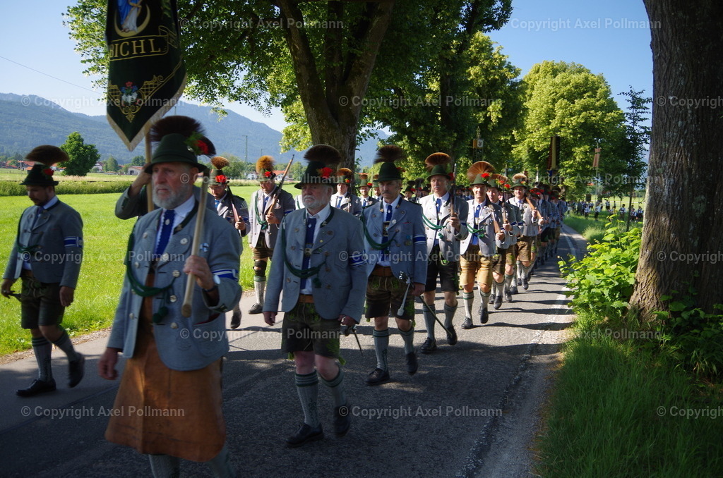 IMGP4845 | fotografiert von Axel PollmannLeonhardi Wallfahrt Benediktbeuern und Murnau, Fronleichnam, Fasching, Landschaft im Loisachtal und Benediktbeuern  - Realisiert mit Pictrs.com
