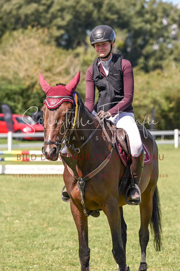 Schugtsche-Düren.2024-05.Springprf.E-59 | Schugtsche Fotografie - Realisiert mit Pictrs.com