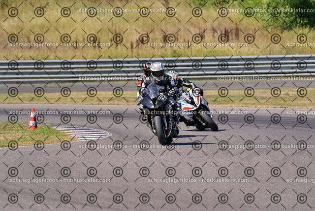 26bt05-0347 | markuskiefer.com - Realisiert mit Pictrs.com