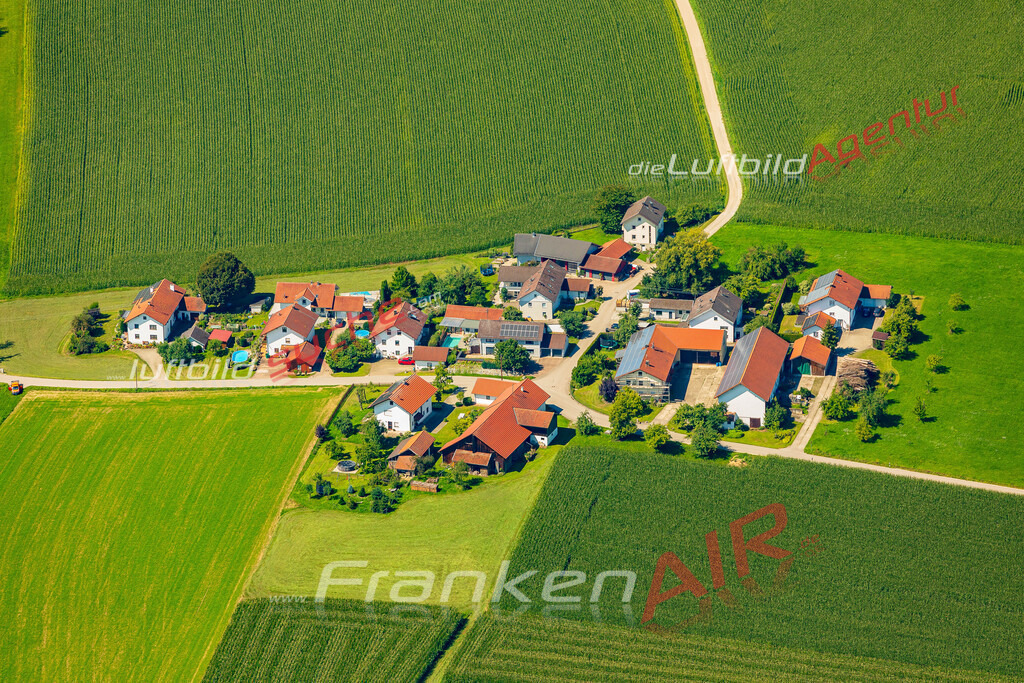 eiselharting-niederbergkirchen-aktuelle-luftaufnahme-2787-jahr-2025 | Geschenkidee Eiselharting bei Niederbergkirchen -Die Luftbildaufnahme wurde 2025 vom UL-Flugzeug heraus erstellt ( keine Drohne ) - Hochauflösende Luftaufnahme -Nicht vergleichbar mit Google Maps oder Satelittenbilder- Die Geschenkidee !Mit Lizenz und Bildrechte bestellbar