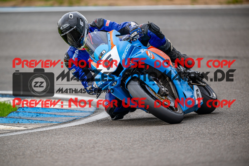 MaZZes_FotoMatrix_240702_6007705_6602 | WEISS