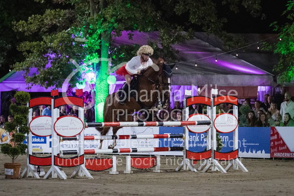 230827_Delbrueck_Kostuem-773 | Deine schönsten Turniermomente als professionelle Fotos! Entdecke hochwertige Pferdesport-Fotografie im Online-Shop. Jetzt Fotos finden & bestellen!