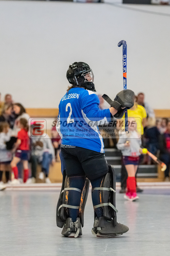 HK_20230107_102161 | 1. Bundesliga ( Halle ) Damen Düsseldorfer HC -  Crefelder HTC am 7.1.2023 Düsseldorfer HC, Düsseldorf , Gillessen Jana ( Torfrau Crefelder HTC #2 )