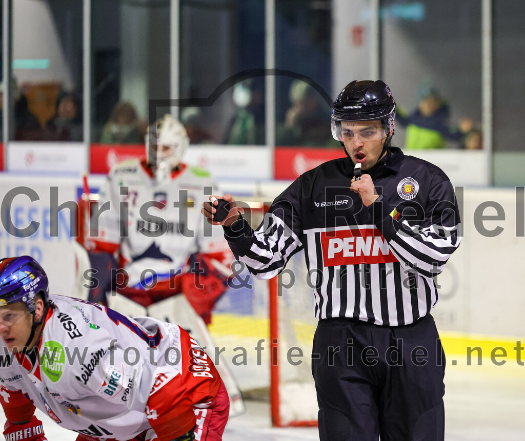 2026-01-18_123_TSV_Erding_gegen_Selber_Woelfe | Erding, Deutschland, 18.01.2026:Eishockey, Oberliga Süd 2025 / 2026, 38. Spieltag, TSV Erding gegen Selber Wölfe, Endergebnis: 2:3 n.V.Foto: Christian Riedel / fotografie-riedel.net