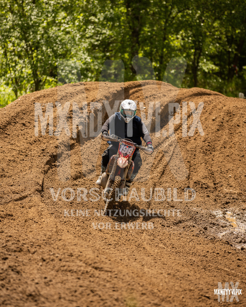 866A7160 | mxndyyvipix