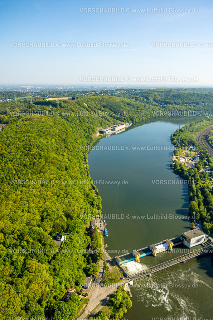 Herdecke240503301 | Luftbild, Ardeygebirge und Hengsteysee mit Laufwasserkraftwerk Hengstey mit Schiffswinkel Brücke bzw. Hengsteysee Brücke Ost, hinten links das RWE Koepchenwerk, rechts Strandhaus und Freibad Hengstey mit Bahnlinie nach Hagen, Fernsicht, Herdecke, Ruhrgebiet, Nordrhein-Westfalen, Deutschland