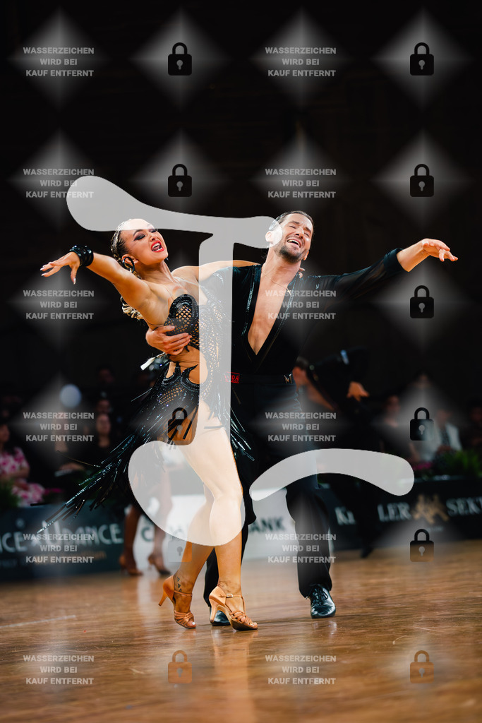 GOC 2025 - WDSF GrandSlam Latin 1st (73) Charles-Guillaume Schmitt _ Elena Salikhova (France)-2025-08-23-4370 | Webshop for digital downloads and prints of dance sport, event & show photographer Julian Link - Realisiert mit Pictrs.com