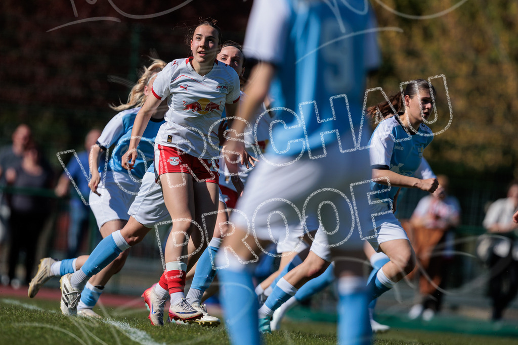 Gipfeltreffen der Frauen: Finale um den Sachsenlotto Landespokal 2026 | Am 1. Mai 2026 trafen im Endspiel des Sachsenlotto Landespokals die Frauen des Chemnitzer FC und die zweite Mannschaft von RasenBallsport Leipzig aufeinander. Vor stimmungsvoller Kulisse kämpften beide Teams ab 15:00 Uhr um die begehrte Trophäe des sächsischen Fußballs. Diese Galerie zeigt die Highlights, packende Zweikämpfe und die emotionalsten Momente des Finaltags. - Realisiert mit Pictrs.com