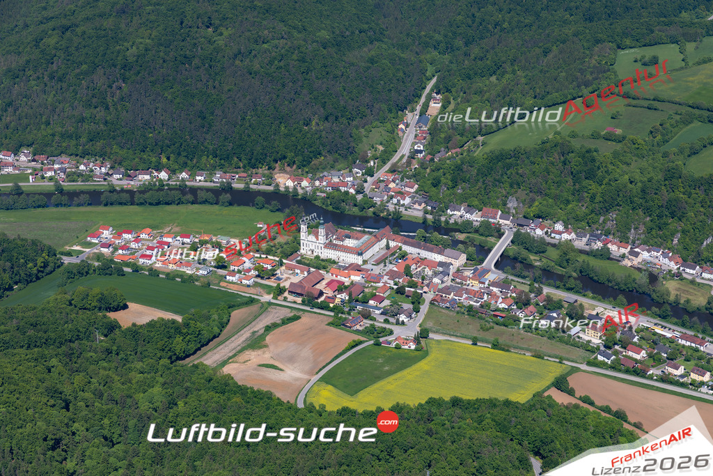 Das Luftbild der Stadt Pielenhofen wurde 2021 vom Flugzeug heraus erstellt (keine Drohne) Aufnahmehöhe ca.450 Meter- hohe Bildauflösung und Druck-Qualität garantiert!