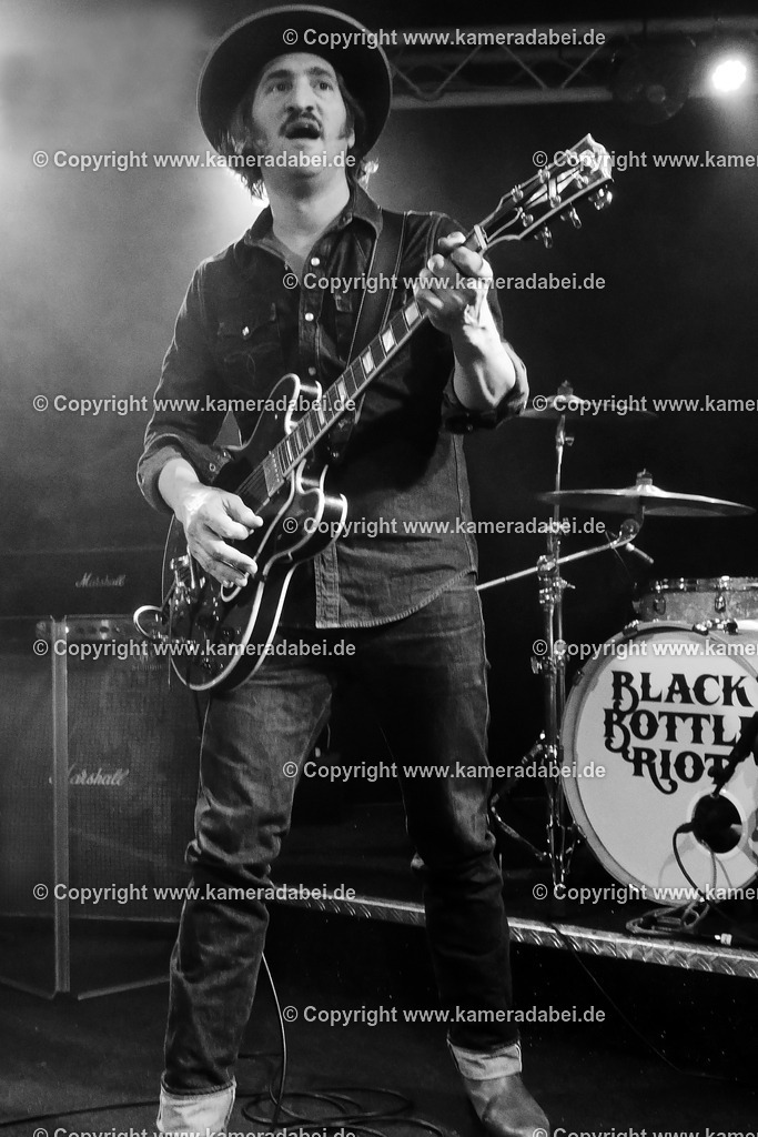 Konzert : Black Bottle Riot am 14.11.2025 im Rare Guitar in Münster | Konzert : Black Bottle Riot am 14.11.2025 im Rare Guitar in Münster - Realisiert mit Pictrs.com
